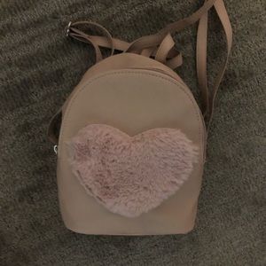little adorable heart bag !